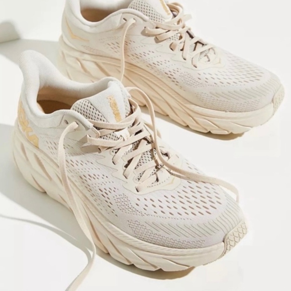 Hoka One One Clifton 7 Almond Milk Bronze Running Shoe - Size US W9